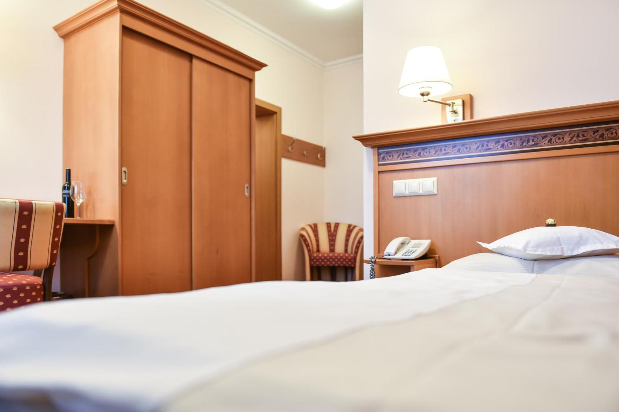 Hotel Alexandra Βελς Εξωτερικό φωτογραφία